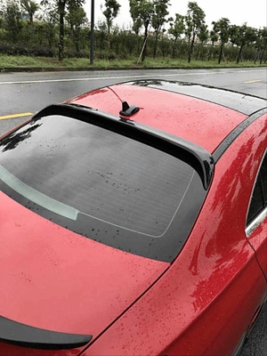MERCEDES W117 CLA IÇIN UYUMLU CLA (2013-2019) CAM ÜSTÜ SPOILER - PIANO BLACK (PARLAK SIYAH)